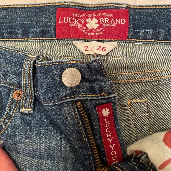 ⚡️Lucky Brand Embroidered Shorts⚡️ ($7 flash sale) - Picture 2 of 4